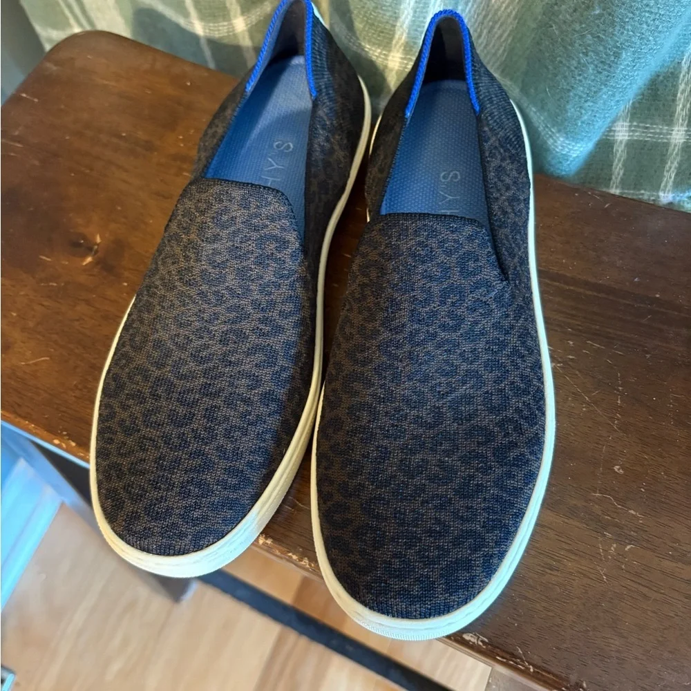 Rothy's the Original leopard print Slip-On Sneakers 8 - Picture 1 of 7